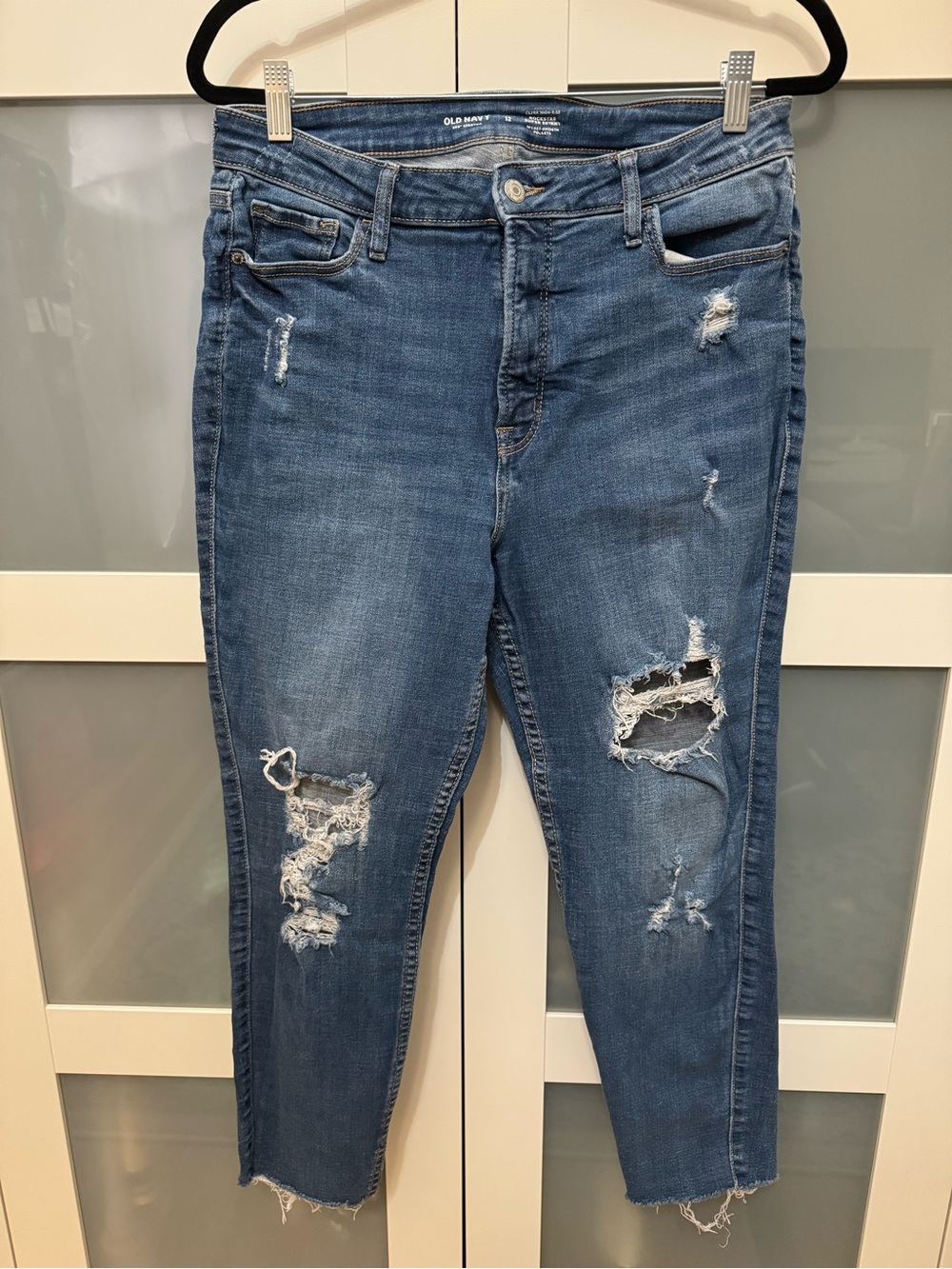 Old Navy Rockstar Super Skinny Ripped Jeans